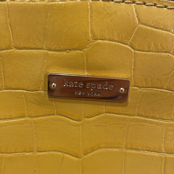 Kate spade crocodile leather purse - Picture 3 of 11